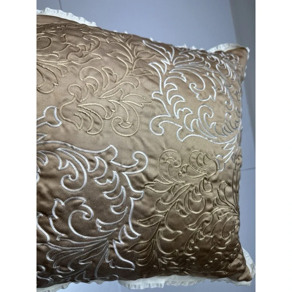 Waterford this pillow